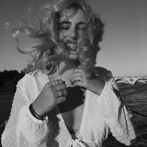 Meet your Posher, Eleni